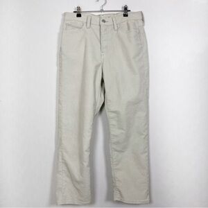 Levi's‎ Women’s Wedgie Straight Leg Light Green Corduroy Pants Size 30